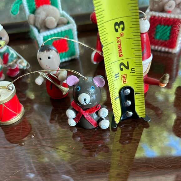 Lot of 10 Vintage Christmas Ornaments Wood & Plastic Canvas Holiday Set - Picture 11 of 12